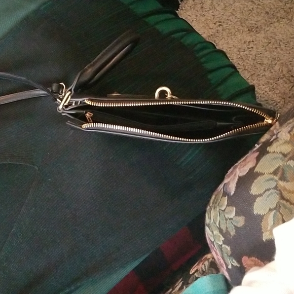 Fun adjustable cellphone mini bag. - Picture 5 of 5